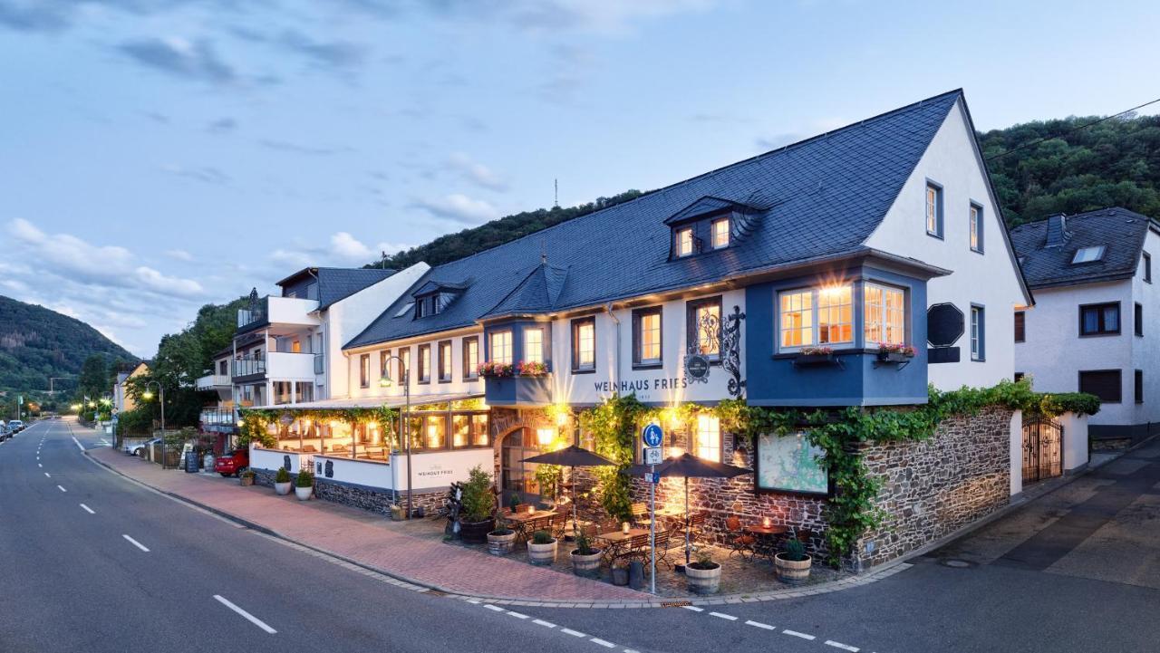 Weinhaus Fries Hotel Kattenes Exterior photo