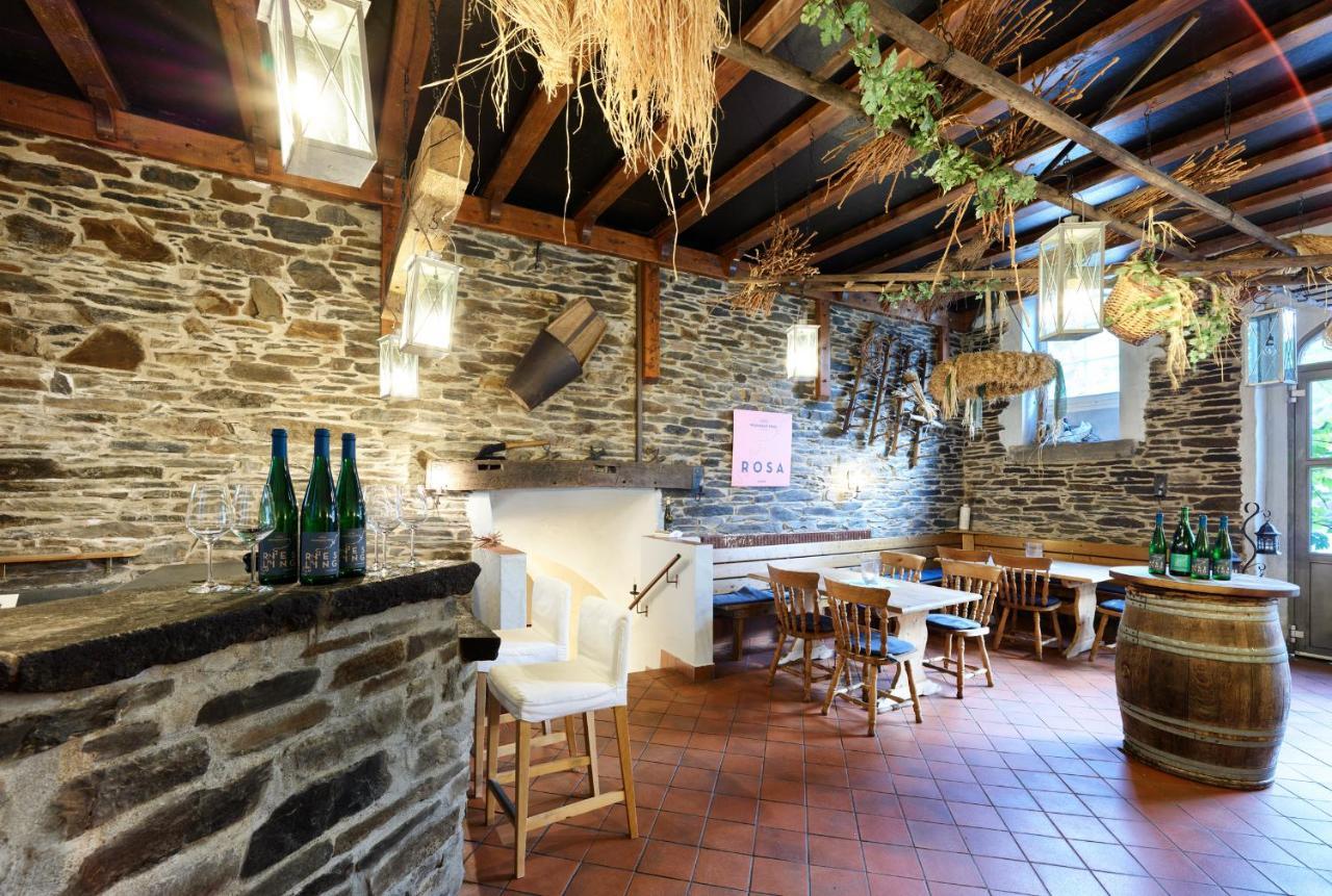 Weinhaus Fries Hotel Kattenes Exterior photo